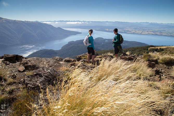 Guided Kepler Track Heli Hike - The 800-metre descent through Fiordland