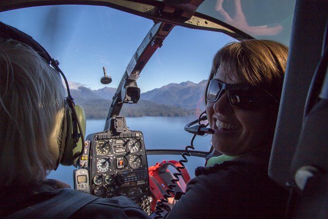 Guided Kepler Track Heli Hike - Luxmore Hut and the alpine tussock