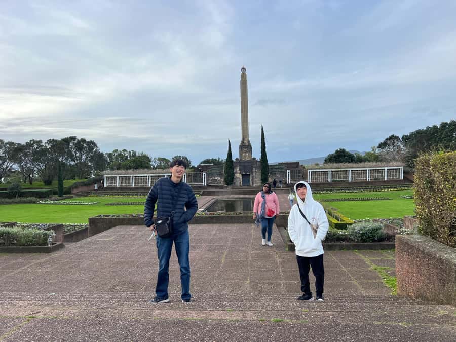 Half-Day Auckland City Highlights Tour with Hotel Pickup - Michael Savage Memorial Garden and Rangitoto views