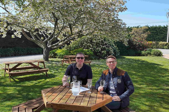 Half Day Martinborough Winery Tour from Wellington - Why the small group makes a difference