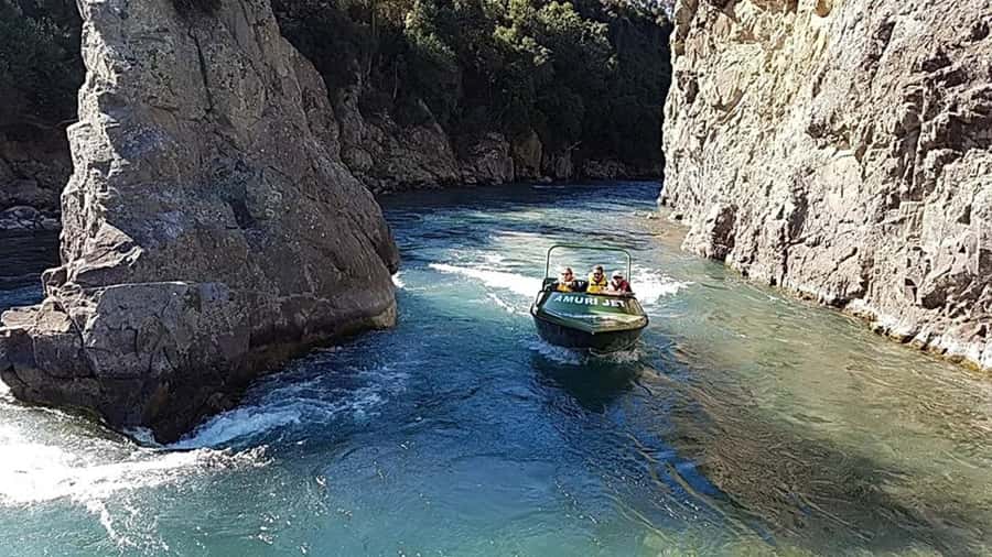 Hanmer Springs: River Jet Boat Ride - The Hamilton 360° Spin: The Ride’s Big Moment