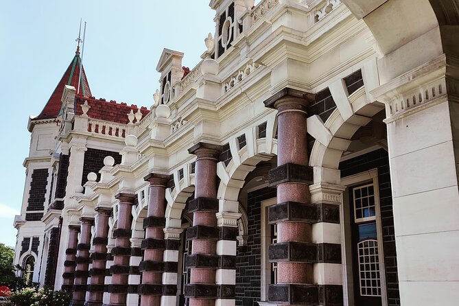 Heritage City and Larnach Castle Van tour with Historian Guide - Quick take: what makes this tour different