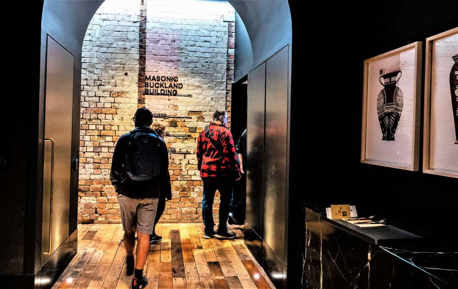 Hidden Auckland Small-Group Walking Tour - Ancient stories, colonial change, and modern Auckland
