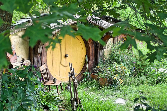 Hobbiton Lord Of Rings Movie Set tour Private Driver - Key points to know before booking