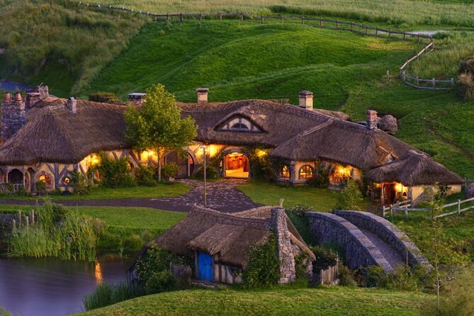 Hobbiton Movie Set Guided Tour small group from Auckland - Why private transport changes the day