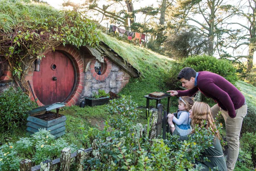 Hobbiton Movie Set: Guided Tour Ticket - Hobbit Holes, gardens, and the pleasure of tiny details