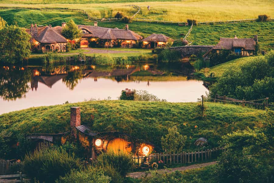 Hobbiton Movie Set: Guided Tour Ticket - Weather, walking, and group size