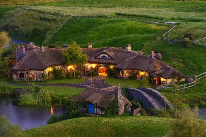 Hobbiton Movie Set Small Group Fully Guided Day Tour from Auckland - Why Hobbiton Works Even If You Are Not a Fan