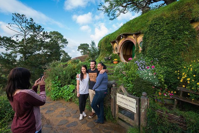 Hobbiton Movie Set Small Group Tour from Auckland - Key points to know before booking
