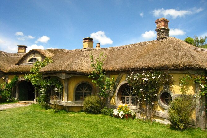 Hobbiton Movie Set Small Tour from Auckland - What the $257.54 price covers