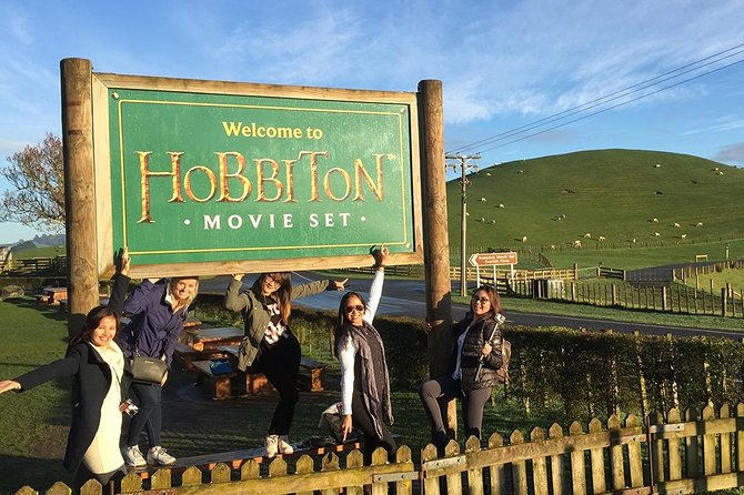 Hobbiton & Rotorua Small Group Tour including Te Puia from Auckland - Why this Auckland day trip works