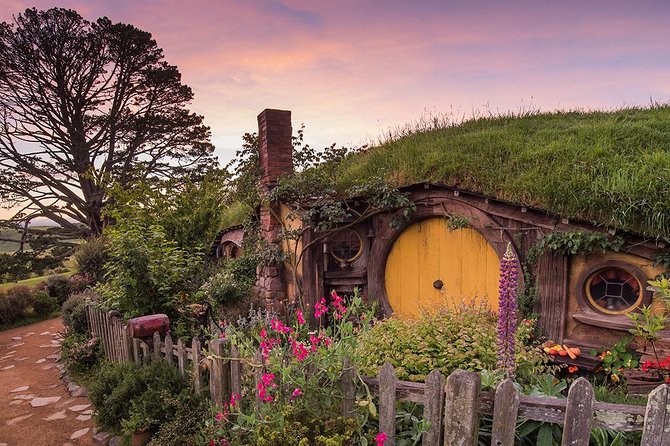 Hobbiton & Waitomo Caves Small-Group Tour W Lunch from Auckland - Key details worth knowing before you book