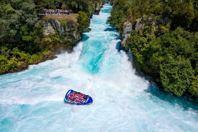 Hukafalls Jet Boat Ride in Taupo - The Huka Falls stop and eye-level view