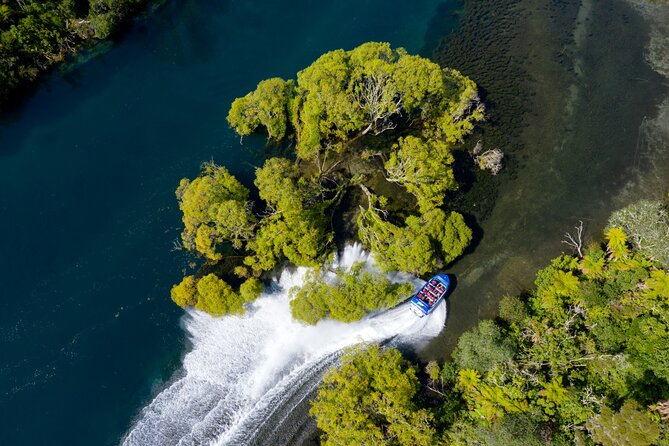 Hukafalls Jet Boat Ride in Taupo - How wet will you get?