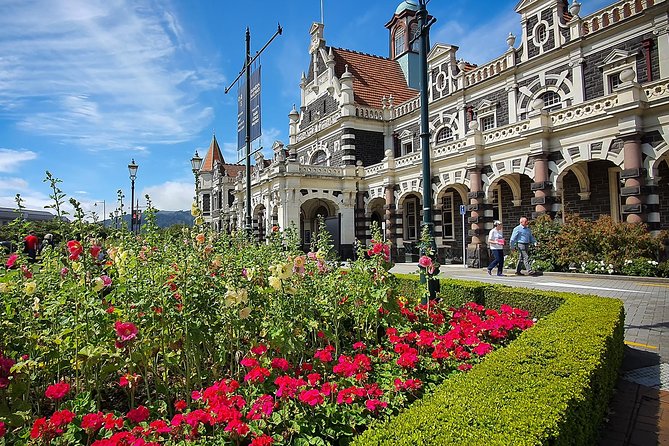 Iconic Shore Excursion: Dunedin City Highlights Tour - Baldwin Street delivers the tour’s most famous photo