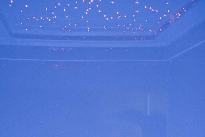 Infinity Float Tank Experience for Couples - One hour in 30 centimetres of Epsom salt water