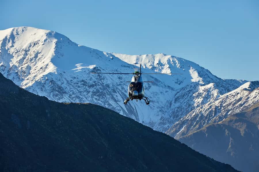 Kaikōura: 45-Minute Whale Watching Helicopter Tour - Why Kaikōura makes a helicopter flight worthwhile
