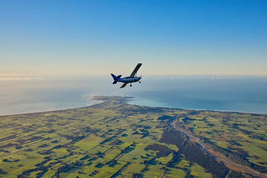 Kaikoura: Whale Watching Flight with Guided Commentary - Why Kaikōura is such a good place to fly over