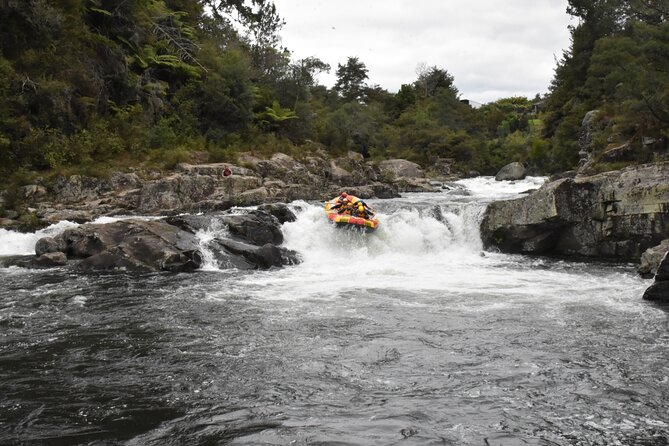 Kaituna Cascades - Grade 5 Wairoa River near Tauranga - Mothers Nightmare starts the serious work