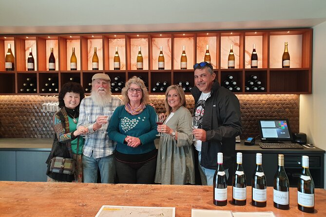 Kumeu Wine Region Shuttle from Auckland - What the guide adds to the experience