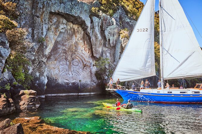 Lake Taupō Māori Rock Carvings Scenic Cruise aboard Ernest Kemp - Complimentary drinks and family-friendly details