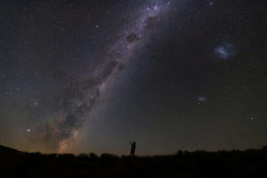 Lake Tekapo: Mountaintop Stargazing at Mount John Summit - Cold, darkness, and the short walk