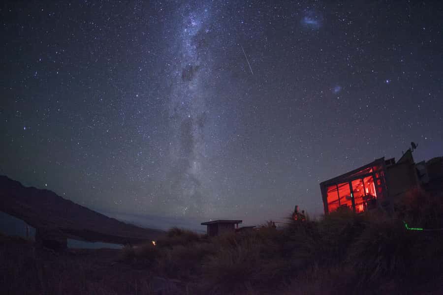Lake Tekapo: Mountaintop Stargazing at Mount John Summit - What makes the guides important