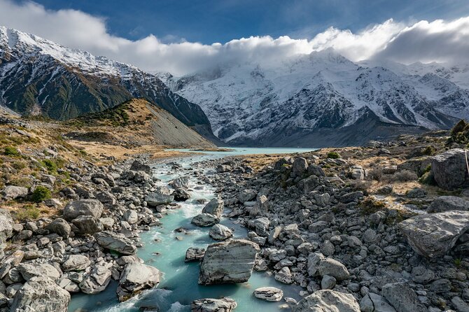 Lake tekapo & Mt. Cook Private tour from Christchurch - Lake Pukaki: the broad mountain view
