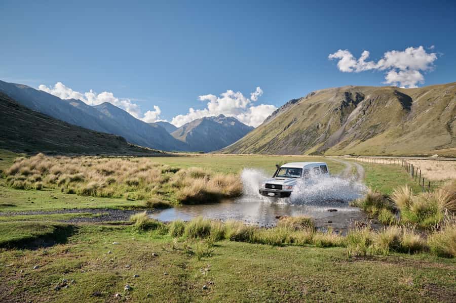 Lake Tekapo Scenic 4WD Cass Valley Wilderness Tour - Why the small group improves the ride