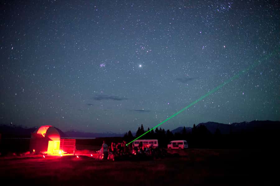 Lake Tekapo: Stargazing Experience at Cowan's Observatory - Naked-eye stargazing comes first