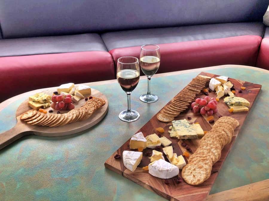Lake Wanaka Happy Hour Cruise - Key points about the cruise