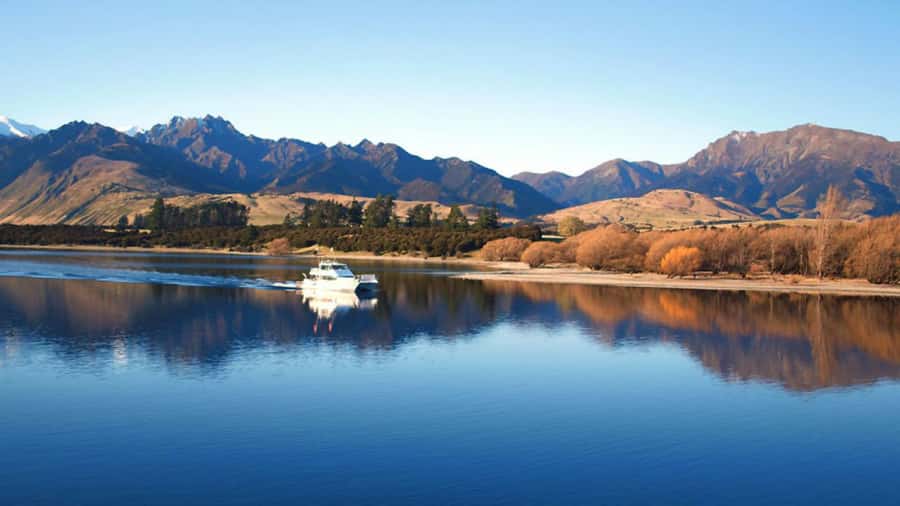 Lake Wanaka Happy Hour Cruise - Wine, beer, cheese, and a relaxed pace