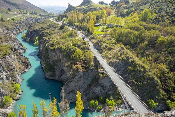 Lord of the Rings 4WD Tour from Queenstown (half day) - Lake Wakatipu views and Deer Park Heights