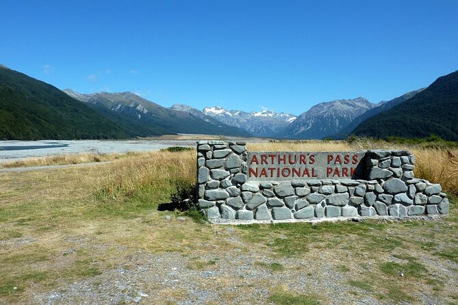 Lord of the Rings, Journey to Edoras Day Tour from Christchurch - Lake Clearwater and the changing scenery