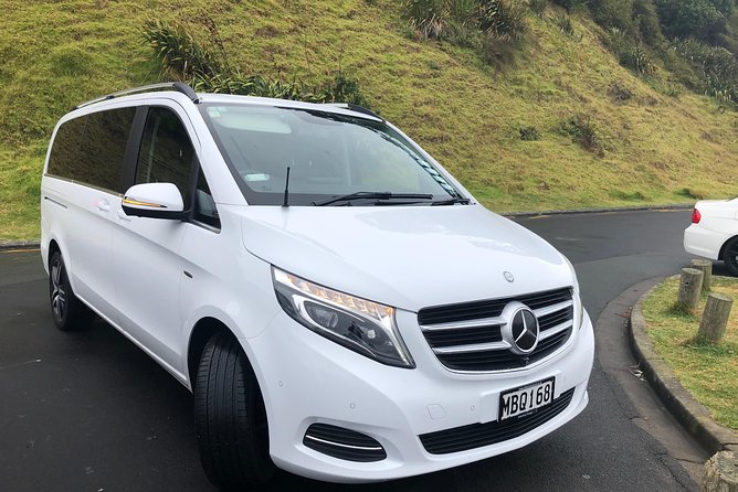 Luxury Airport transfers in Auckland - What the meet and greet actually adds
