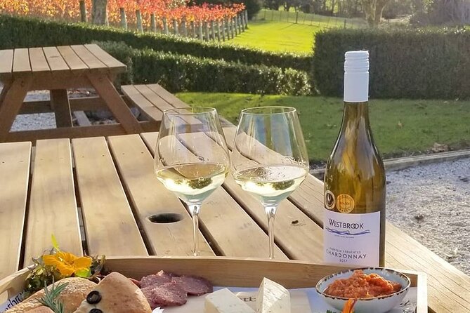 Luxury Private Auckland Wine & Beach Tour with Lunch - Why this Auckland wine tour works