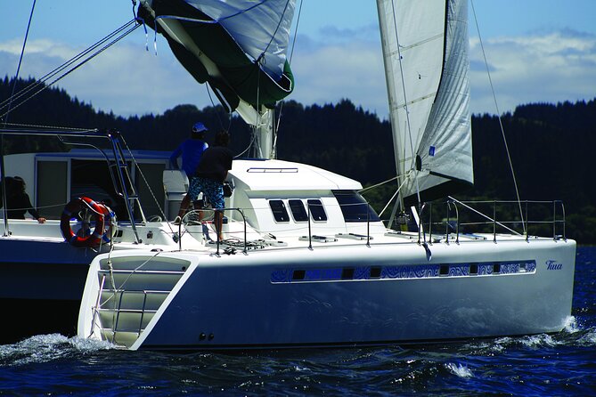 Luxury Sailing - Māori Rock Carvings - Taupo Sailing Adventures - Boarding Tiua at Taupo Marina