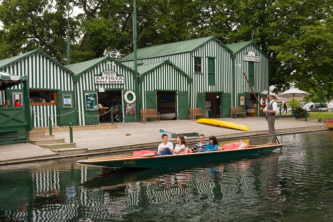 Lyttelton Shore Excursion: Christchurch Highlights & Punting - Punting on the Avon River