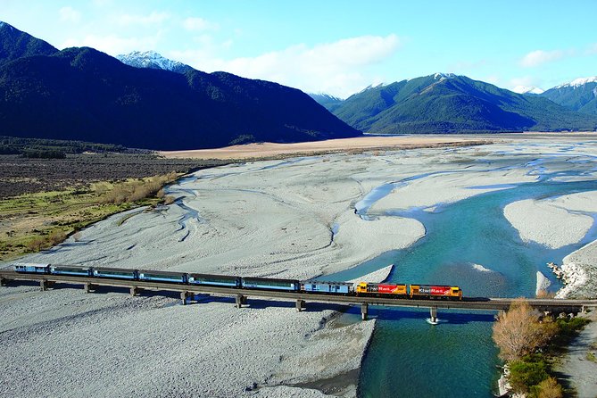 Lyttelton Shore Excursion: Christchurch Sightseeing with Jet Boating - The guides make the city portion better