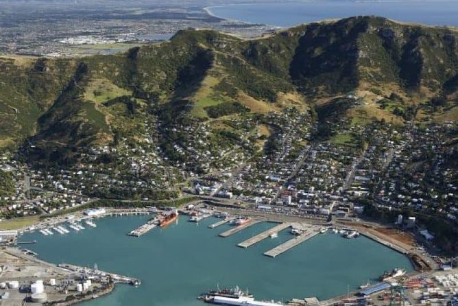 Lyttelton Shore Excursion: Twin Harbour Tour (Lyttelton & Akaroa) - Why this excursion is different from a Christchurch shore tour