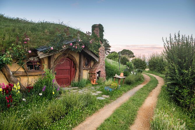 Magical Hobbiton: Small-Group Guided Tour from Auckland - The Waikato ride is more than a transfer