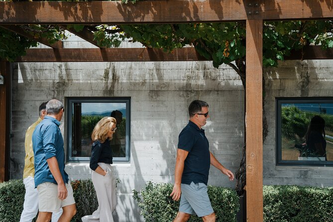 Marlborough Afternoon Wine Tour with Tastings - Guided tastings that teach you what is in the glass