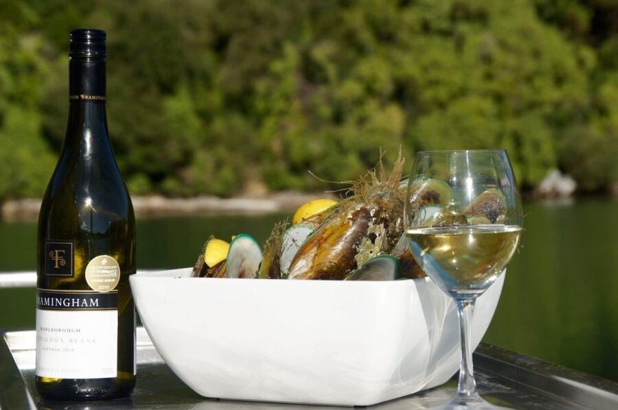 Marlborough Sounds: Greenshell Mussel Cruise - Is $107 good value?