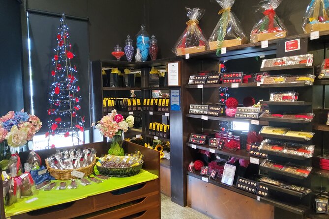 Matakana Art & Horse Riding Experience Private Tour From Auckland - Gelato in Matakana Village