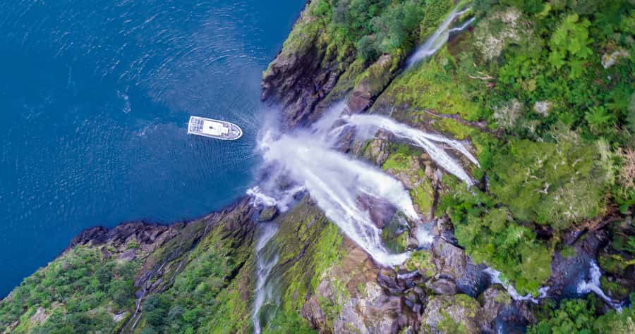 Milford Sound: Boutique Small-Boat Cruise - The Tasman Sea and Captain Cook’s Missed Entrance