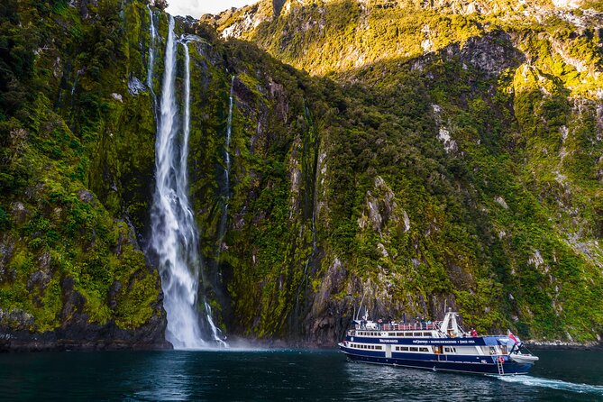 Milford Sound Cruise - RealNZ - Why a boat is the right way to see Milford Sound