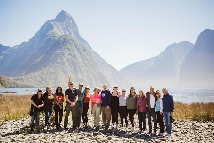 Milford Sound: Small-Group Tour from Te Anau - Morning tea gives the first pause