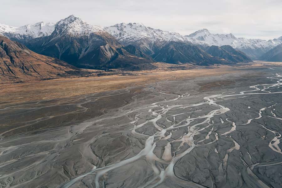 Mount Cook: 25-Minute Alpine Vista Helicopter Flight - The alpine landing and seasonal snow