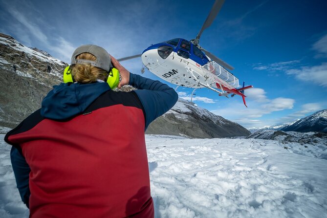 Mount Cook: 3-Hour Tasman Glacier Heli-Hike - Group size, weight limits, and physical demands