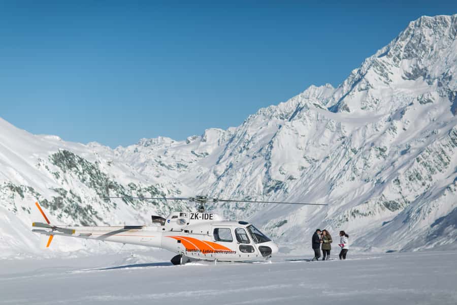 Mount Cook: 50-Minute Aoraki Scenic Helicopter Flight - Starting at Southern Lakes Helicopters